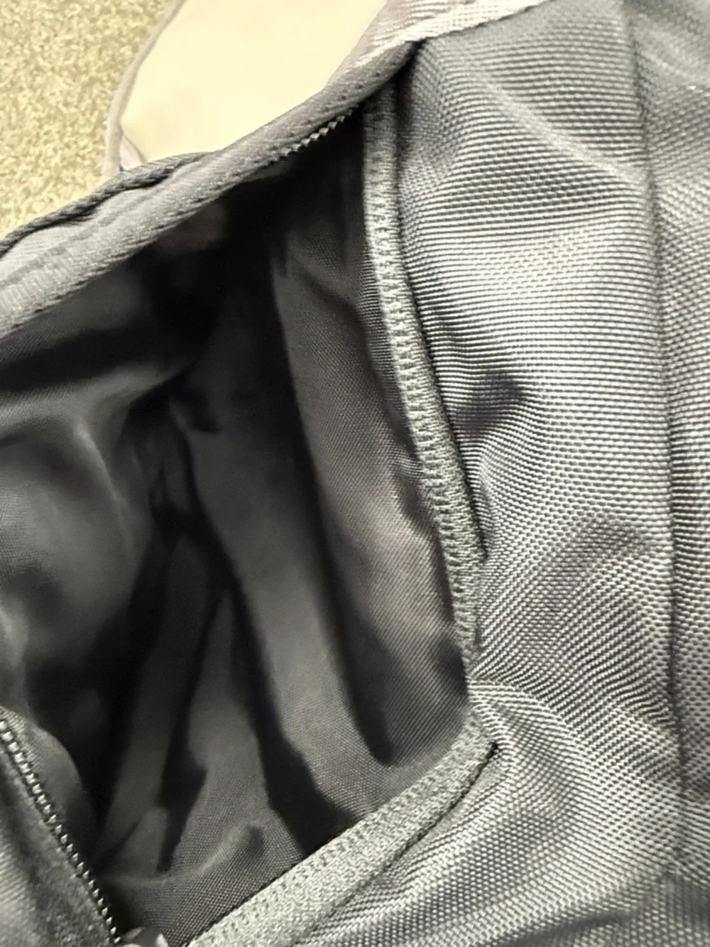 Timbuk2 Black Messenger Bag Unisex Travel Commute Work School Crossbody